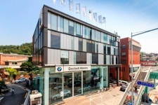 BMW 코리아, 한남 전시장 오픈… 미디어 특화 전시장