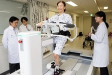 현대중공업이 제시하는 미래… 재활로봇