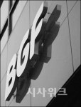 2세경영 속도내는 CU, 후계자 검증작업 문제없나