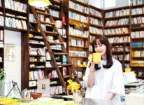 동서식품, 팝업 북카페 모카책방 오픈…감성 체험마케팅 눈길