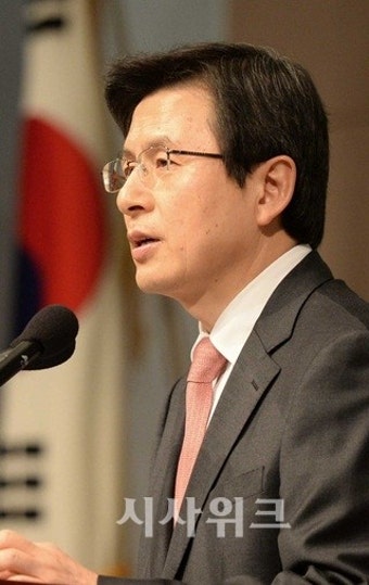 [사전투표 D-1] 황교안 총리 