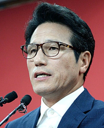 정병국 