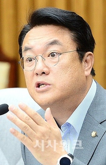 정진석, 우병우 사퇴 촉구 