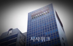 금강제화의 특별한 남매사랑… 곳간 털어 후방지원?