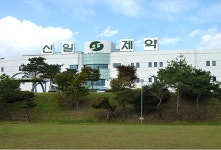 신일제약 2세 홍재현, 승계 행보 재시동