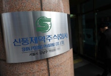 비자금 파문 신풍제약, 2분기 적자 확대