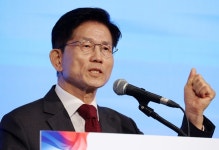 국민의힘, '5·18 진압' 정호용 영입 논란… 민주당 