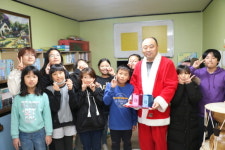 국토부노조, 연말 사회공헌활동 전개···지역 소외계층과 온정 나눠