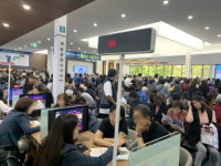 안양예술공원 두산위브 견본주택 구름인파… 주말 3일 간 3만2천여 명 몰려