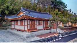 영진 한옥애, 동해안 바닷가 한옥 펜션서 다양한 체험활동 누린다