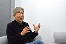 [인터뷰] 권혁태 신명마루 대표이사 기술력 앞세워 바닥재 시장 선도한다