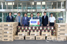 기장로타리클럽·바이오포트코리아, 기장군에 740만원 상당 성품 기탁