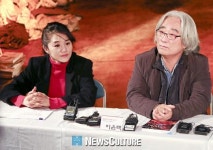 [현장스케치] 연희단거리패 30주년, 이윤택 연출 “개판의 시대는 깽판으로 대응”