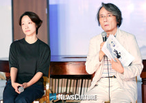 [현장스케치] 용산구 서계동에서 일어나는 빙하와 홍수 그리고 전쟁…연극 ‘가까스로 우리’