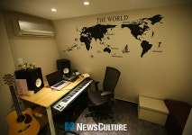 [현장스케치] 양질의 음악으로 문화 선도를 꿈꾸다…새 단장 마친 ‘쥬스미디어’ 스튜디오