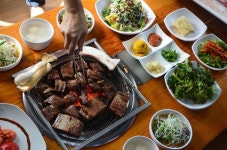 포천 허브아일랜드 봄꽃축제 구경하고 ‘바위섬 가든’에서 이동갈비 먹는 주말여행