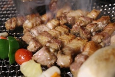 금련산을 뒤로 두고 부산 바다 앞에 품은 수영사적공원, 전통문화 체험과 맛집 여행 매력은? 