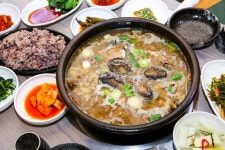 주산 봄꽃 축제 열리는 보령 나들이, 벚꽃길과 시와 숲길 공원 관광하고 보양식 맛집에서 원기 회복한다