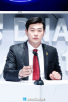 [NC포토] ‘신인류의 백분토론’ 정재헌, 2부 토론 이어갑니다