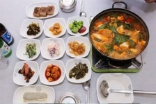 여름 휴가 여행, 단양팔경(八景), 단양야경(夜景) 보러 갈까? 무더위는 단양 쏘가리매운탕 맛집에서 ‘싹’