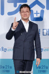[NC포토] 영화 ‘이웃집 스타’ 안지환, 많이 사랑해 주세요 