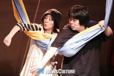 [NC포토] 연극 ‘개처럼 순례하라’ 최희윤-이대형, 이렇게 해봐