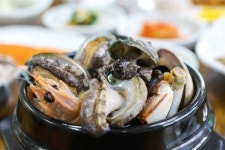 제주, 제대로 알려면 공항 근처 동문시장이 제격…특산물 쇼핑, 토속 먹거리 맛집 탐방 하기 좋아