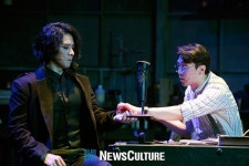 [리뷰] 비범한 캐릭터 뱀파이어, 평범하게 풀어내니 아쉽네…뮤지컬 ‘배니싱’ 