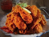 치킨 프랜차이즈 ‘멕시카나치킨’, 시대에 맞춘 마케팅 전략이 30년 인기 비결