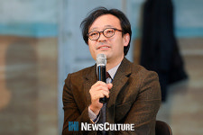 [현장스케치] 한 남자를 사랑한 두 여자가 같은 집에 산다면…연극 ‘발렌타인 데이’