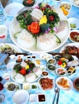 서해 바다 겨울 정취에 가성비 식도락까지...강화도 맛집 탐방 ‘용궁횟집’