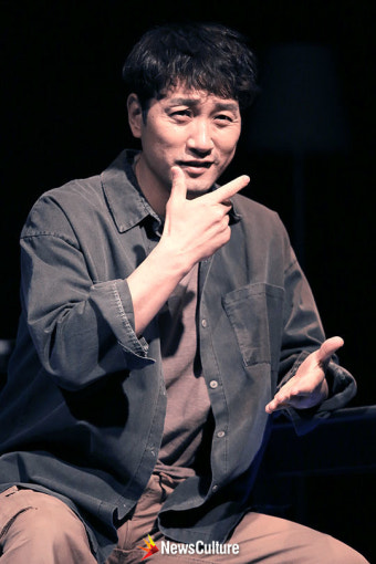 [NC포토] 연극 ‘킬롤로지’ 이석준, 씨-익