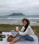 박지윤, 생일파티 의상 지적에 