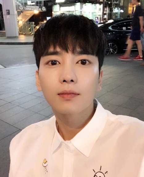 김인호, 가게 오픈식 생방송 중 BJ 케이 저격…논란 일어