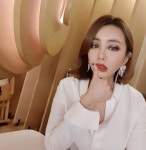 [인방]뷰티 유튜버 아리아, 시크한 매력발산 ‘미모는 덤’