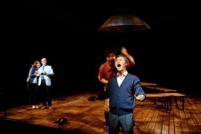 연극 빌미 성황리 개막…최원석 연출 지독한 코미디이자 잔혹한 연극