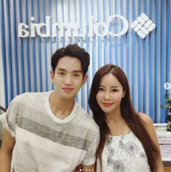 [#별별샷]류필립미나 부부, 행복한 미소 돋보이는 ‘선남선녀’