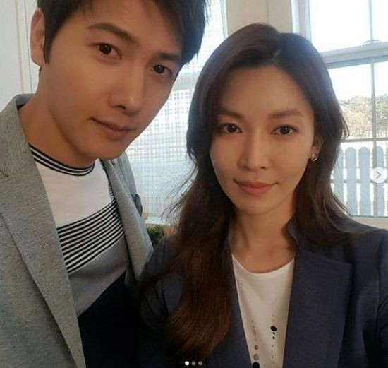 이상우-김소연 부부, 햇빛 노출 최소화로 노화 방지 비법 공개