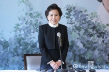 [포토뉴스]데뷔 60주년 가수 이미자…나이 잊은 미모, 여전한 단아함
