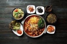 성신여대 맛집 핫 플레이스로 자리 매김한 ‘팔백집’