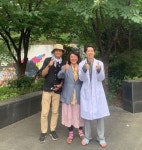 ‘닥터탐정’ 봉태규, ‘기생충’ 이정은과 훈훈한 인증샷