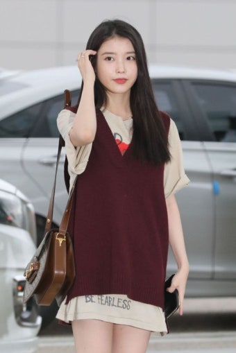 아이유, 장만월 사장님 '방콕' 휴가 갑니다... 포상휴가 출국현장(NC화보)