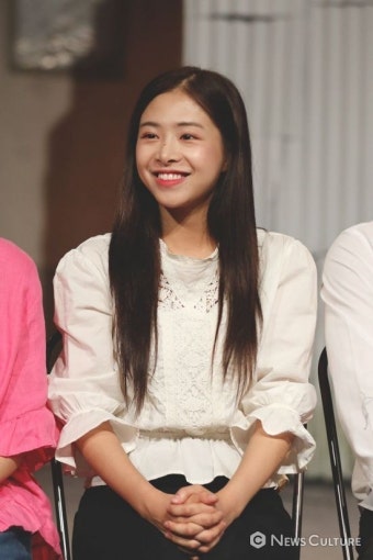[NC포토]'안녕, 말판씨' 에이프릴 김채원, 오밀조밀 귀여운 이목구비