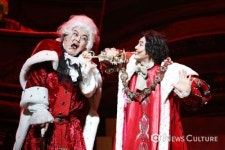 수호, 소름끼치는 연기력...웃는 남자 프레스콜 현장 (NC화보)