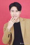 미스터트롯 신성, 눈길 사로잡는 매력적인 입꼬리 (주말N화보)