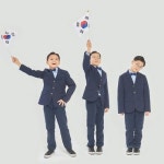 송일국, 태극기 든 대한·민국·만세 공개...101주년 삼일절