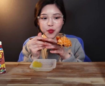 문복희, 개운치 못한 해명…여전히 뿔난 '구독자'들 의혹 '다섯 가지'