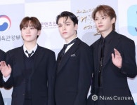 [NC포토] 세븐틴 승관·버논·준, 조각 아니고요 (2020 대중문화예술상)