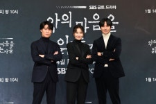 [포토]악의 마음을 읽는 자들 많은 관심 부탁드립니다