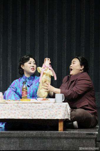 [NC포토]'사랑의 불시착' 윤사봉·김아영, 귀여움 뿜뿜 감초연기